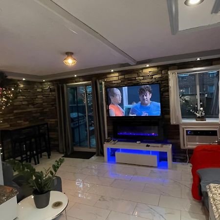 Brooklyn Luxury Spring Retreat With Private Outdoor Space Ню Йорк Екстериор снимка