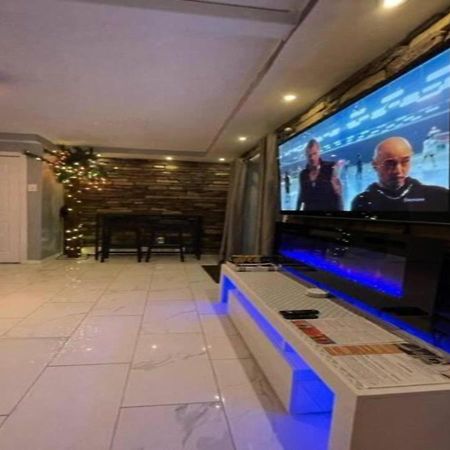 Brooklyn Luxury Spring Retreat With Private Outdoor Space Ню Йорк Екстериор снимка