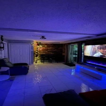 Brooklyn Luxury Spring Retreat With Private Outdoor Space Ню Йорк Екстериор снимка