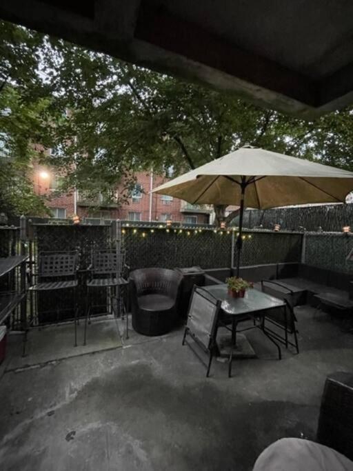 Brooklyn Luxury Spring Retreat With Private Outdoor Space Ню Йорк Екстериор снимка
