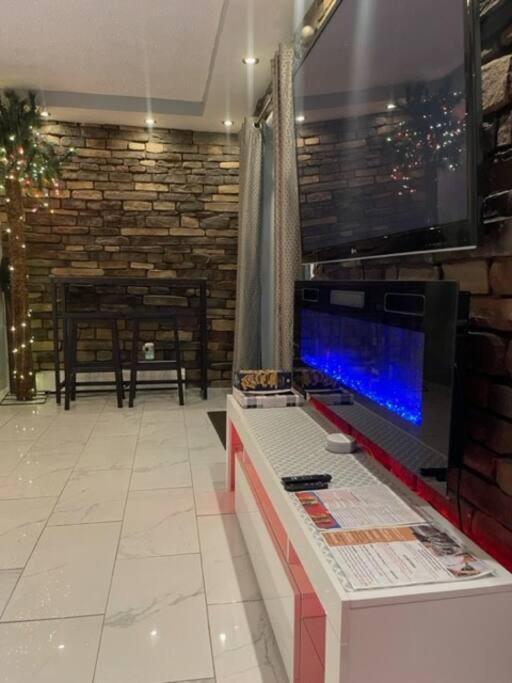 Brooklyn Luxury Spring Retreat With Private Outdoor Space Ню Йорк Екстериор снимка